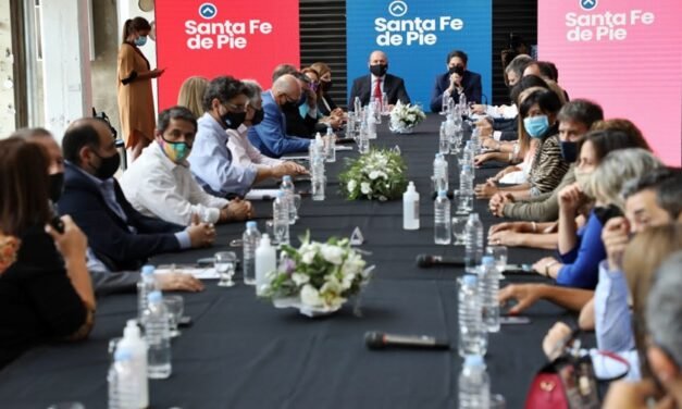 Perotti: “El retorno a la presencialidad escolar es una decisión tomada”