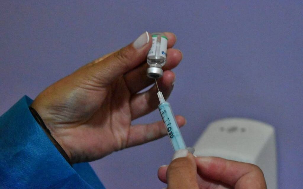 Coronavirus: este sábado se colocó la vacuna 2 millones en Santa Fe