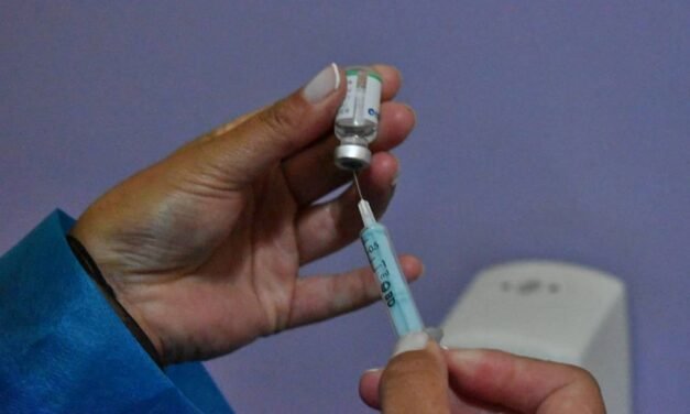 Coronavirus: este sábado se colocó la vacuna 2 millones en Santa Fe