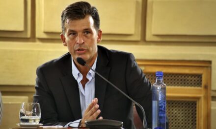 “LA EMERGENCIA SANITARIA REQUIERE DIÁLOGO, CONSENSO Y COORDINACIÓN”, EXPRESÓ LEO DIANA
