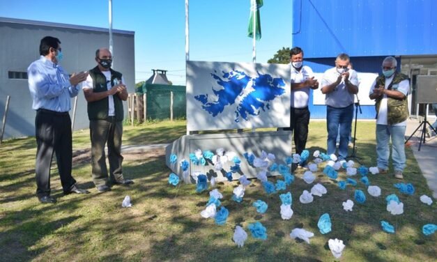 En el Día de los Veteranos y Caídos en Malvinas, quedó inaugurado el monolito a su memoria