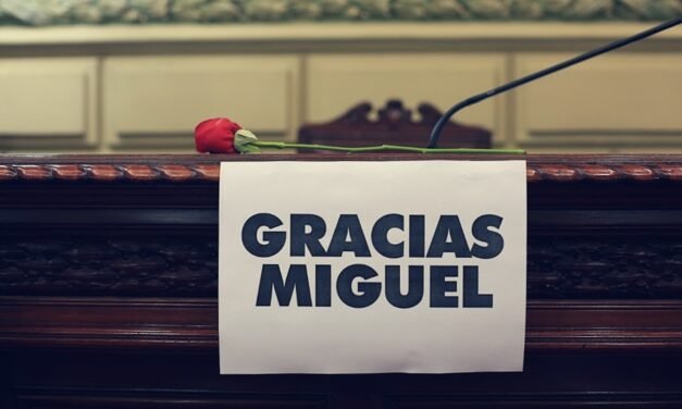 “Gracias Miguel”: La Cámara Baja de la Provincia rindió un emotivo homenaje a Lifschitz