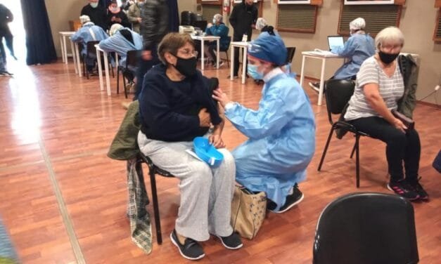 Por el frío, el Vacunatorio del Hospital se mudó a la CHCB