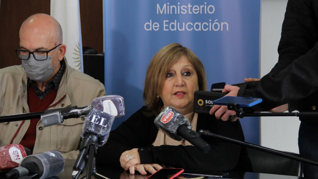 Cantero confirmó que el Gobierno ofrecerá un incremento del 46 por ciento a docentes