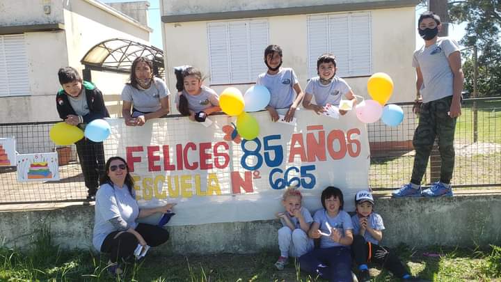 La Escuela N° 665 «Mariscal Santa Cruz» – Campo Aldao celebró su 85° aniversario