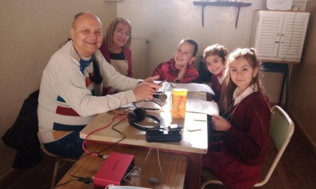 En vivo y por Facebook, desde este viernes se escucha «RADIO CALVARIO»