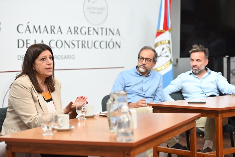 Clara García: “Vamos a pelear para que Nación pague la deuda con Santa Fe, que representa 40 mil viviendas y miles de empleos»