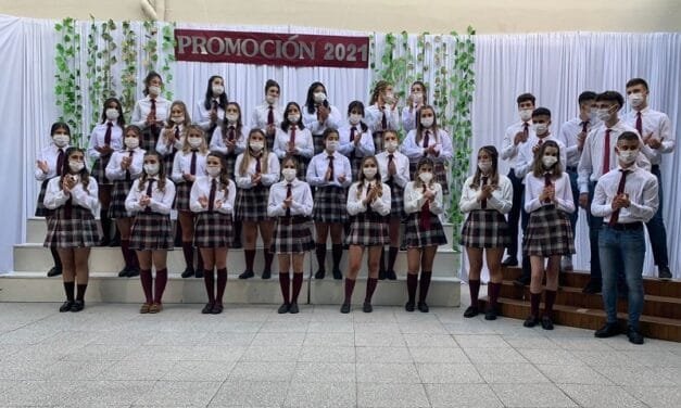 El Colegio Nuestra Señora del Calvario despidió a sus alumnos Promoción 2021 nivel secundario
