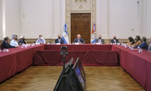 Seguridad: Perotti se reunió con referentes de sectores empresariales, gremiales, sociales, académicos y religiosos