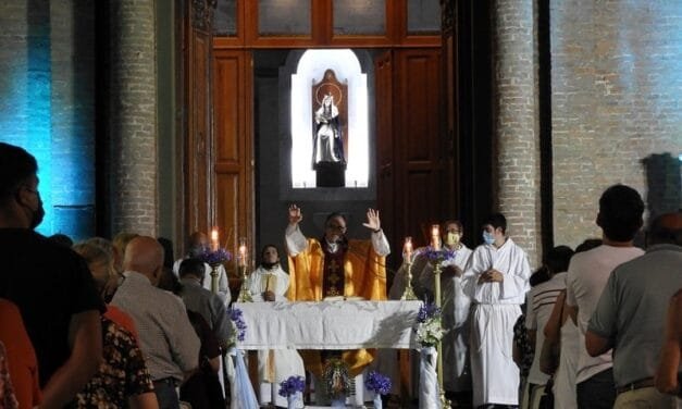 La comunidad religiosa conmemoró el Día de la Inmaculada Concepción de la Virgen María