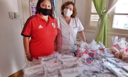 Tras el evento del finde, la agrupación «LUIYI VILLALBA» donó útiles y galletitas a la Escuela Nº 877