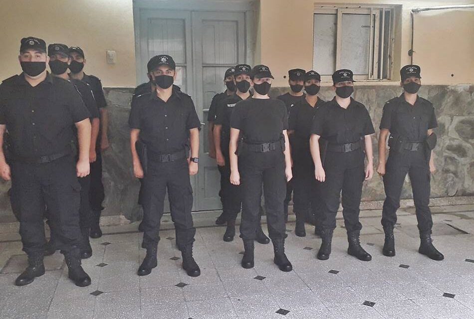 Se incorporaron 14 nuevos policías del Departamento: 5 llegan a Gálvez