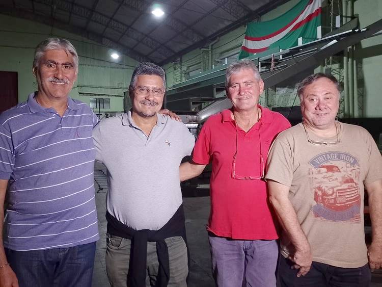 El vicegobernador del Distrito 02 visitó los clubes de leones de Gálvez