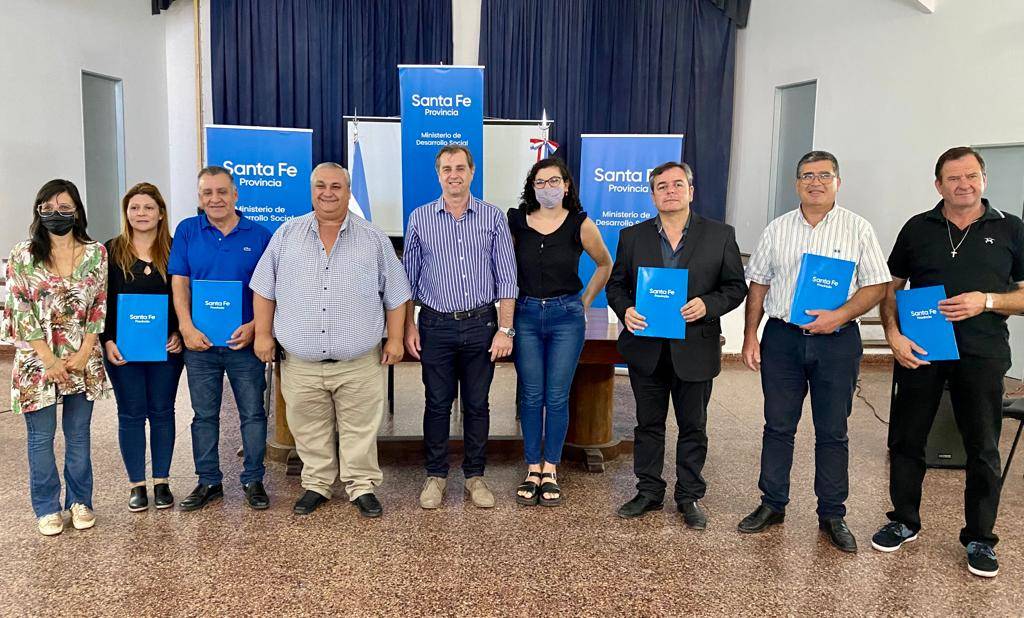 Nueva firma de convenios de Santa Fe Más con instituciones, comunas y municipios del Departamento