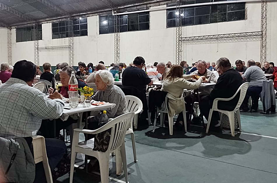 Sociales: cena show del Club de Leones Gálvez