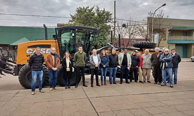 El Consorcio Vecinal Caminero recibió una motoniveladora gracias al programa «Caminos de la ruralidad»