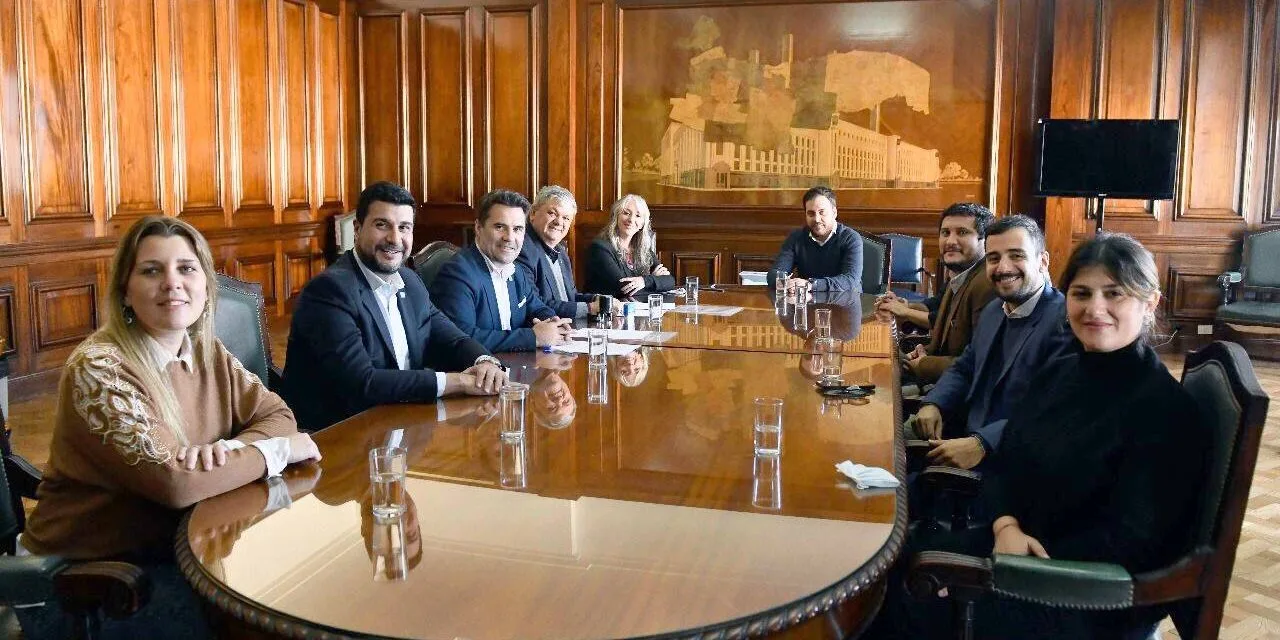 Cleri: “Vamos a seguir impulsando la llegada de todos los programas y políticas públicas a cada ciudad y pueblo santafesinos»