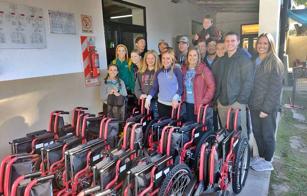 Desde EE.UU. a Gálvez: a través de CILSA, la fundación CHAIR THE HOPE donó 36 sillas de ruedas