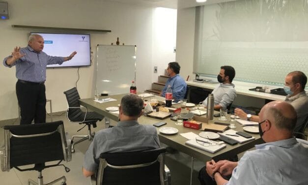 Disertación en el Centro Comercial: «Vender más y mejor en épocas de crisis»