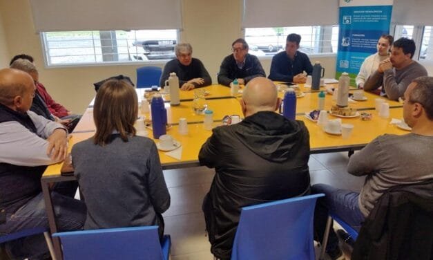 Industriales preocupados por no poder importar insumos para producir