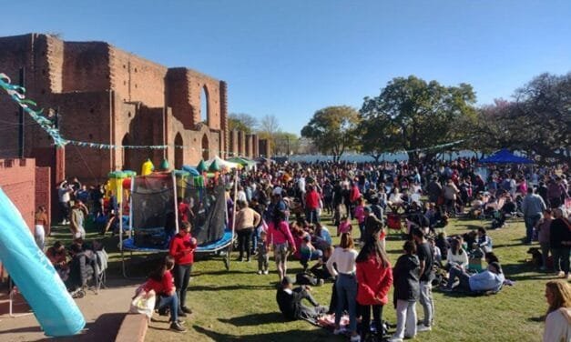 Los chicos disfrutaron de una gran tarde de juegos por el «Día de las Infancias»