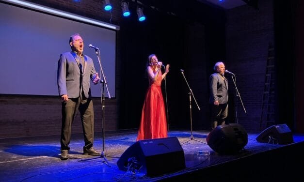 A sala llena, «Le Marche» se presentó en Gálvez