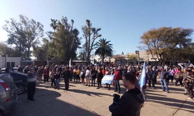 También en Gálvez, convocatoria y caravana para repudiar el ataque a Cristina Kirchner y «en defensa de la democracia»