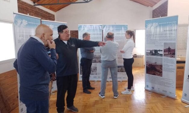 La muestra «MEMORIAS DE MALVINAS» ya se exhibe en el CEF Nro. 42