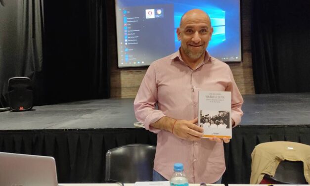 Educación: Juan Cruz Giménez presentó su libro «VIRADO A SEPIA» en la CHCB