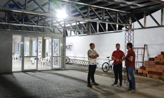 El ministro Capitani visitó Barrio Oeste y Santa Paula