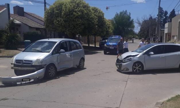 Policiales: choque con dos lesionados
