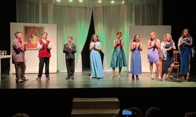 El Taller de Teatro para Niños del Liceo Municipal presentó «La Piba Ceniza»