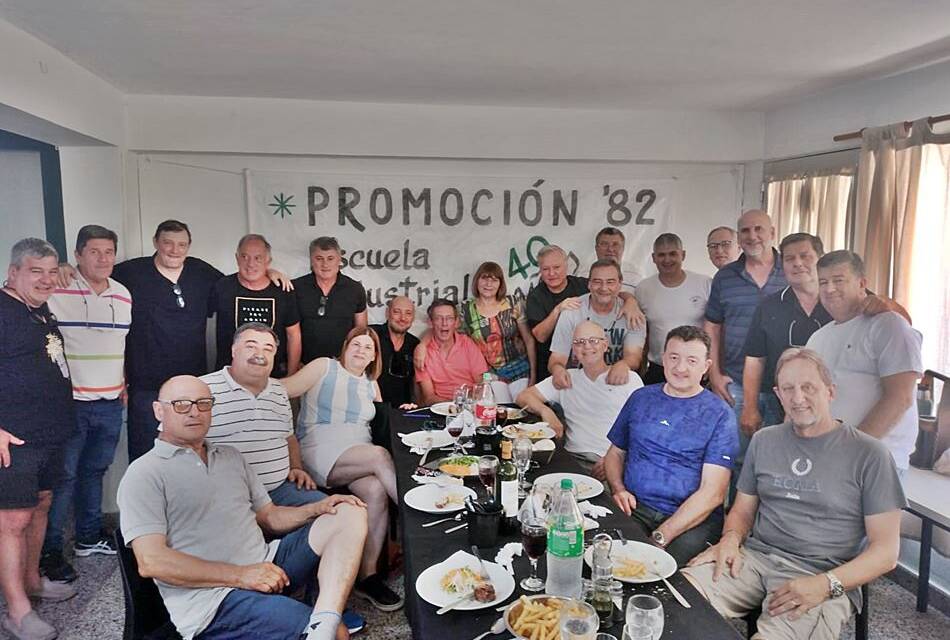 Sociales: la Promoción ’82 de la Escuela «Hipólito Irigoyen» celebró sus 40 años de egresados