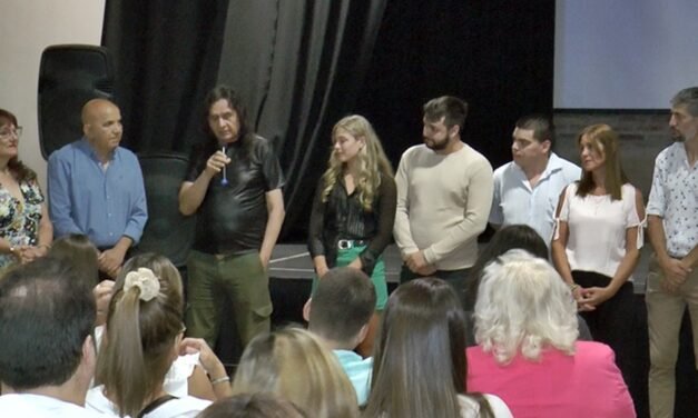 Estrenó en Gálvez «LA REINA DESNUDA»