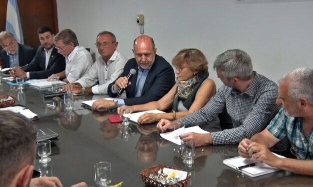 Nuevo encuentro de trabajo del gobierno provincial con entidades agropecuarias y legisladores nacionales de Santa Fe