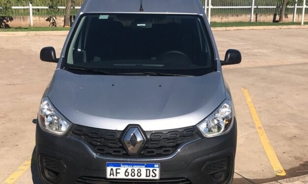 Atilra Gálvez recibió una unidad para el traslado de pacientes afiliados