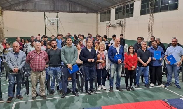 150 jóvenes y 6 instituciones se beneficiarán tras la firma de convenios del programa Santa Fe+