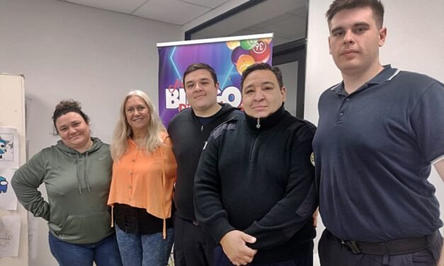 La Escuela de Cadetes de Bomberos ahora vende el Bingo Pinquén