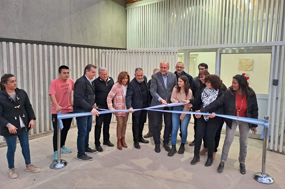 Con la presencia del gobernador, se inauguró el edificio del Centro de Desarrollo Infantil de B° Pedroni