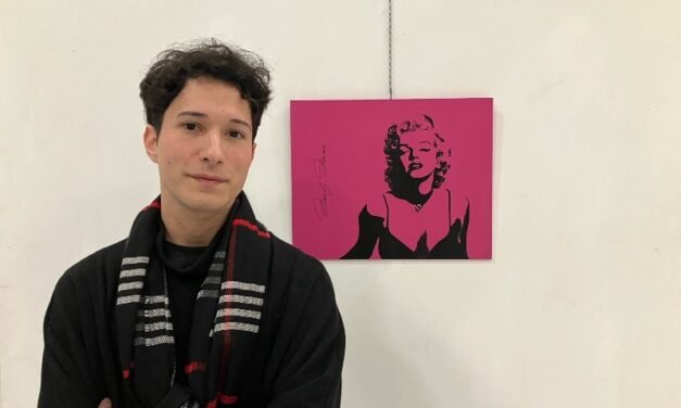 Inauguró la muestra de pintura POP ART del artista Andrés Laciko en la CHCB