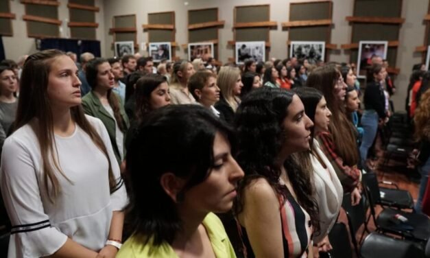 Acto de colación de los egresados de las Carreras del Centro Universitario Gálvez