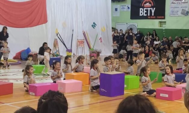 El Nivel Inicial del Colegio del Sol cerró el año con juegos y música