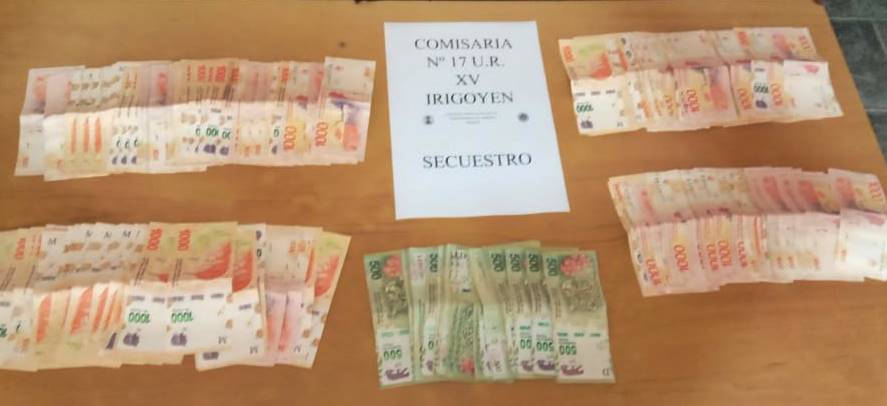En Pueblo Irigoyen, un vecino encontró más de 200.000 pesos y lo entregó a la policía