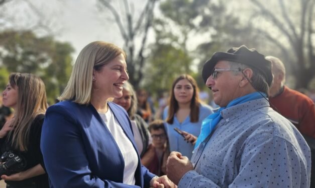 Gisela Scaglia: «Seguimos trabajando y construyendo futuro en cada municipio y comuna para tener una mejor educación y desarrollo»