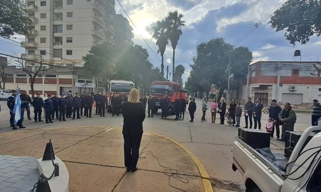 Día del Bombero: celebración con importantes anuncios, camino a los 75 años del cuartel local