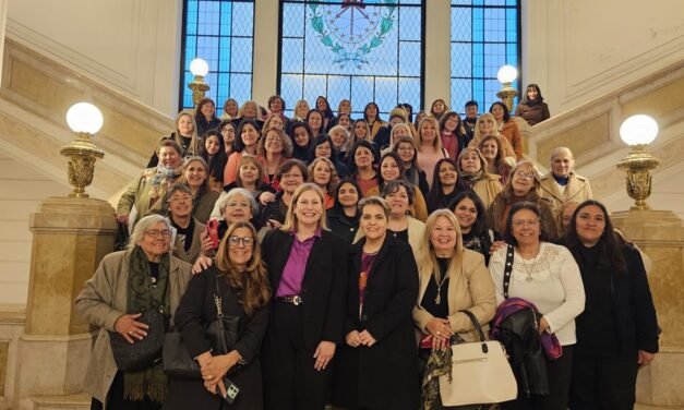 La vicegobernadora Gisela Scaglia se reunió con más de cien pastoras evangélicas del centro sur de Santa Fe
