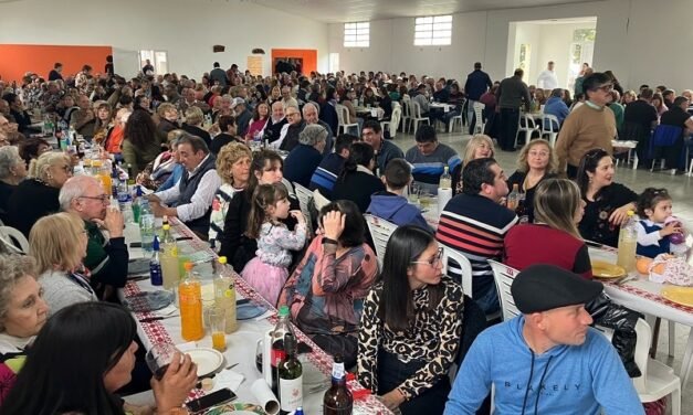 Una tradición que se repite: más de 300 personas en el almuerzo patronal de Campo Piaggio