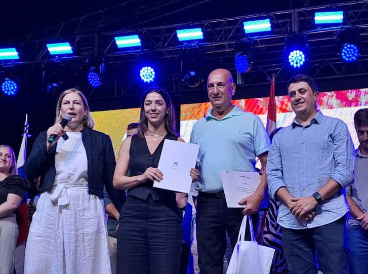 Virginia Vottero y Jeremias Fantino, presentes en la 10° edición de la Fiesta de Colectividades en Gálvez