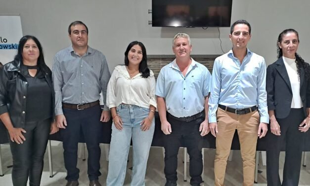Martín Luna presentó su lista al Concejo con el respaldo de «Activemos» a nivel provincial