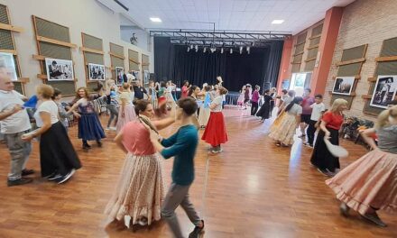 Comenzó ciclo gratuito de talleres de danza folklórica y con experimentados docentes